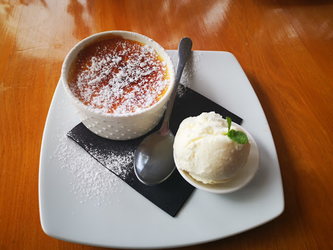 Comentarii opinii despre Green Dolphin Restaurant and Bar