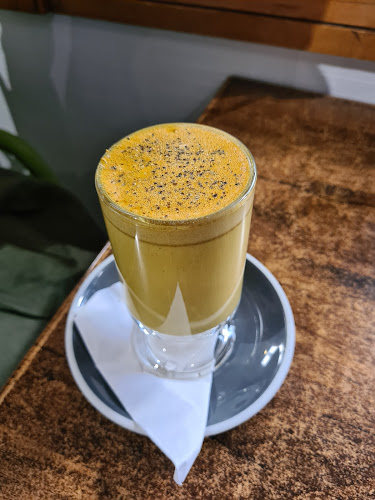 Tipsy Cafe & Restaurant