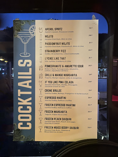 Perky's - Floating Bar Queenstown - Queenstown