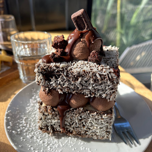 100 Colonial Road, Chatswood, Auckland 0626, New Zealand