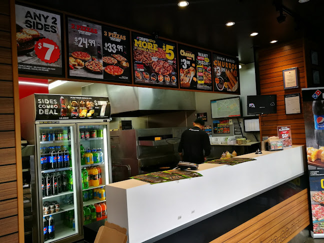 Domino's Pizza New Lynn - Hospitality and gastronomy