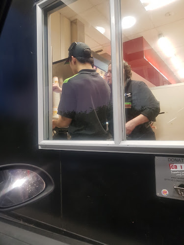 Comentarii opinii despre Burger King Richmond