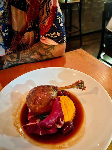 Comentarii opinii despre The Engine Room