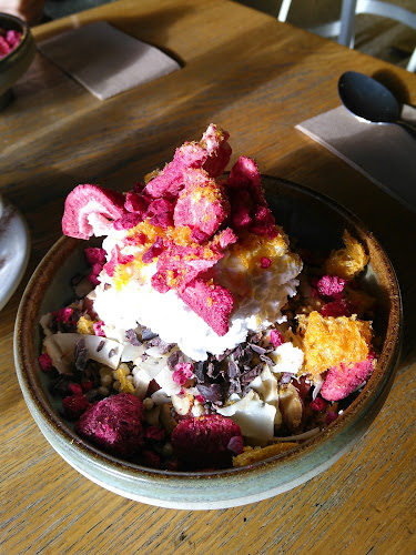 Welcome Eatery Open Times