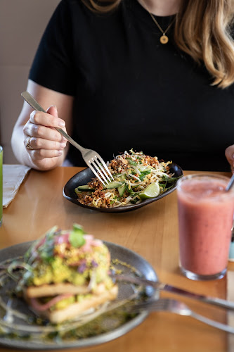 19 Bow Street, Raglan 3225, New Zealand