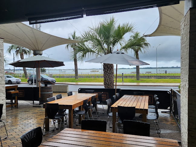 Cornerstone Bar & Eatery Tauranga - Hospitality and gastronomy