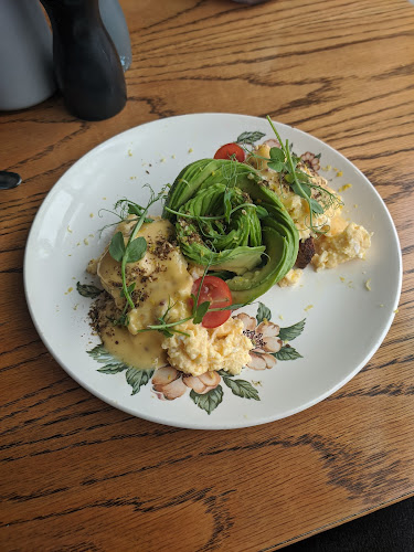 Moment Cafe - Hospitality and gastronomy