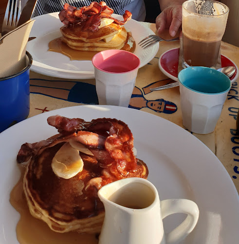 Maranui Cafe Open Times