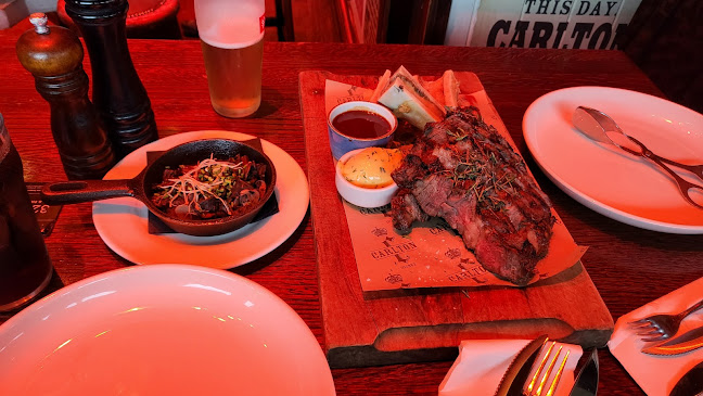 Carlton Bar & Steakhouse