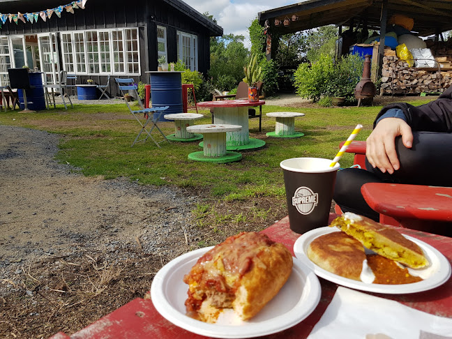 Bus Stop - Hospitality and gastronomy