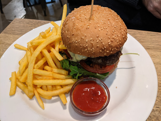 Verve Cafe - Hospitality and gastronomy