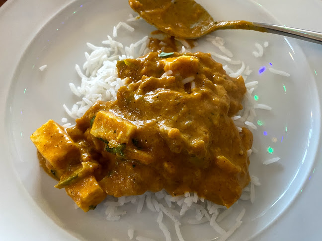 Priya Indian Restaurant Phone number