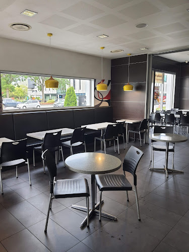 Comentarii opinii despre McDonald's Moorhouse Ave