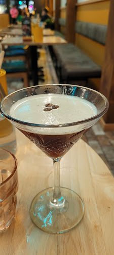 Comentarii opinii despre Bird On A Wire - Hamilton East