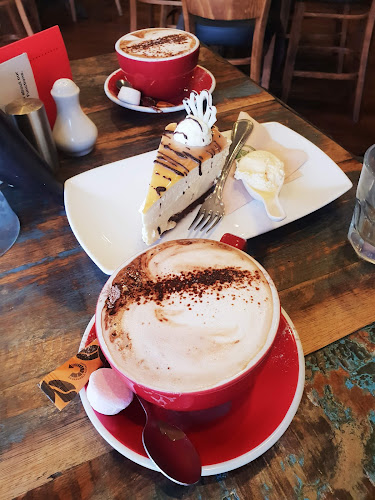 The Raft - Sports Cafe & Bar - Hospitality and gastronomy