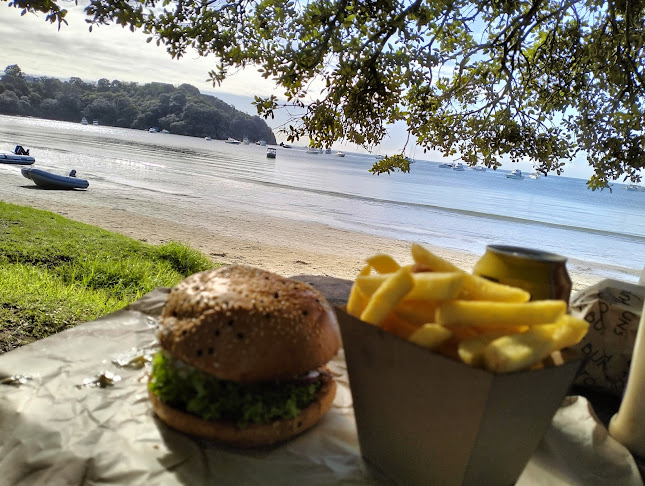 TOO FAT BUNS - Hospitality and gastronomy