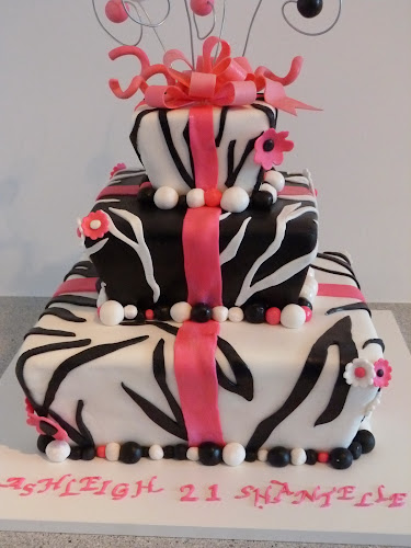 RT's Cake Design Open Times