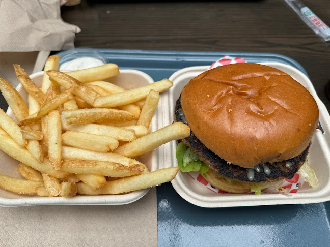 Wise Boys Burgers Downtown - Hospitality and gastronomy