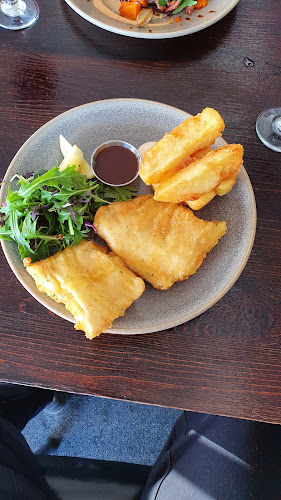 Pineacres Restaurant & Bar Open Times