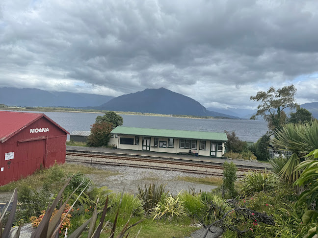 Platform 40 Café, Restaurant & Bar - Hospitality and gastronomy