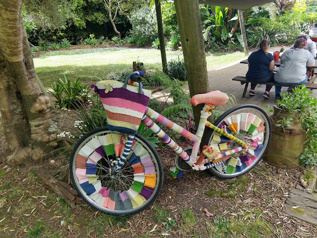 Reviews of The Rusty Tractor Café & Trading Store in Kerikeri - Hospitality and gastronomy