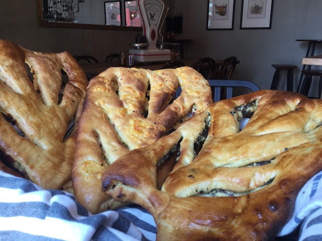 Comentarii opinii despre The Baker's Coffee Shop