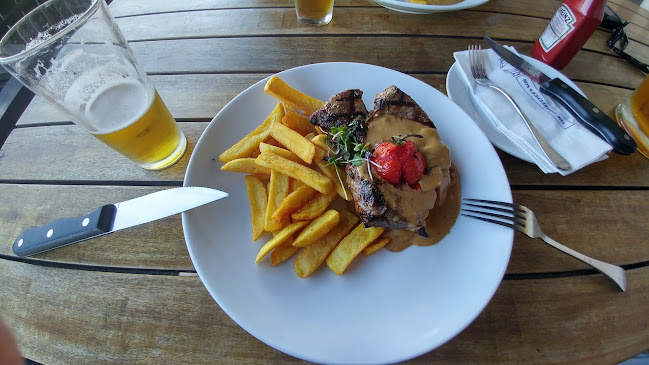 Comentarii opinii despre The Zookeeper's Son