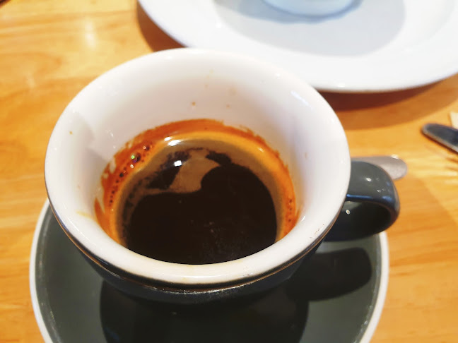 Opinii despre Columbus Coffee at Mitre10 MEGA Tauranga în Tauranga - Hospitality and gastronomy