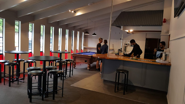 Roadrunner Tavern - Hospitality and gastronomy