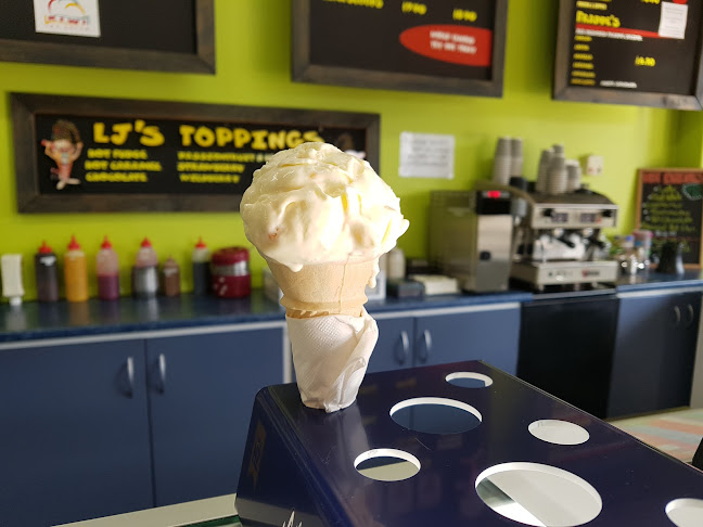 Comments and reviews of Lady Janes Ice Cream Parlour