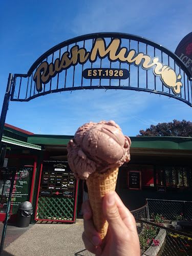 Rush Munro's Ice Creamery - Hospitality and gastronomy