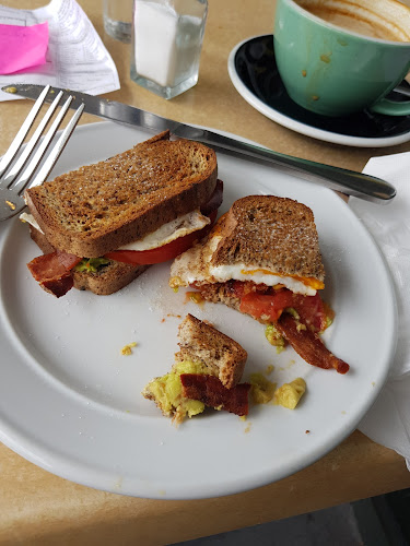 Crisp Cafe & Gifts - Hospitality and gastronomy