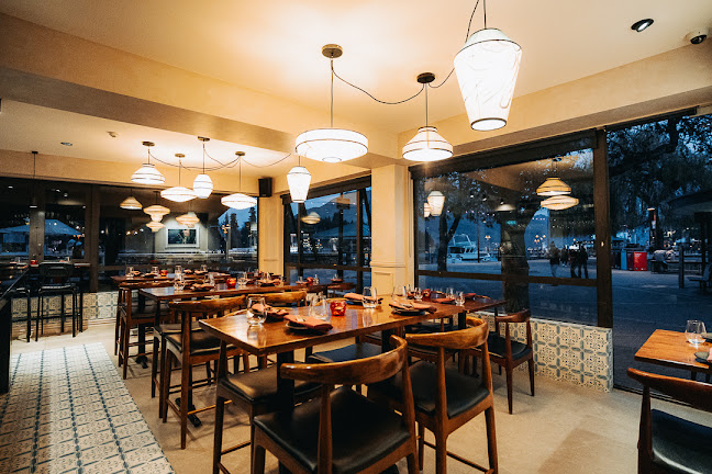 Momentos By The Lake Restaurant