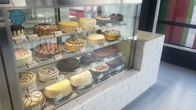 Opinii despre Cake Box în Hamilton - Hospitality and gastronomy