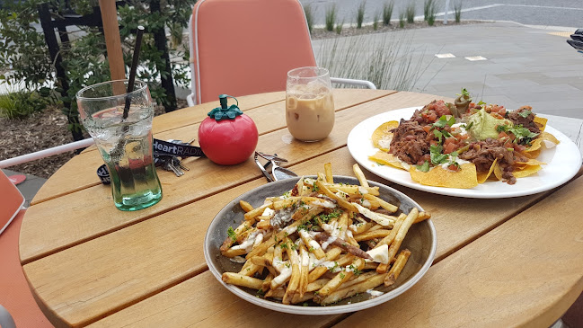 Long Bay Surf Club - Hospitality and gastronomy