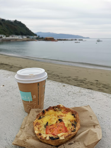 Patrisha's Pies (Island Bay) - Hospitality and gastronomy
