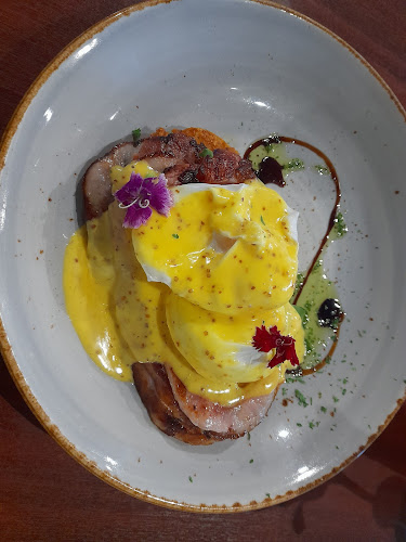 Cafe Brie - Hospitality and gastronomy