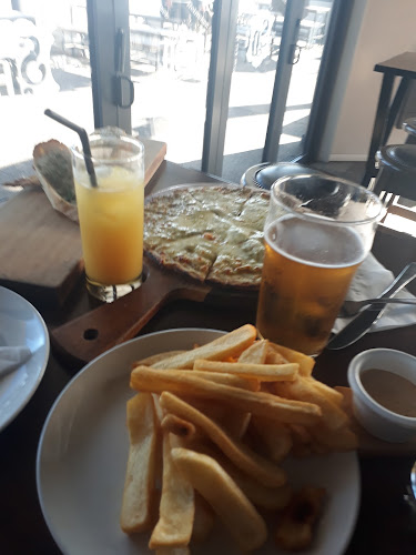 Comentarii opinii despre Silver Dollar Bar & Restaurant