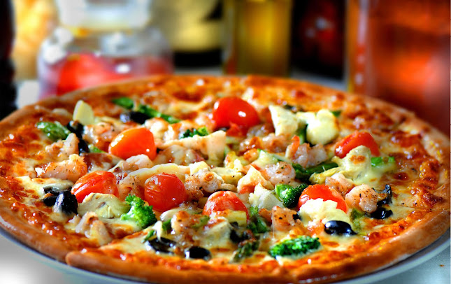 Reviews of Poppas Pizza in Hamilton - Hospitality and gastronomy