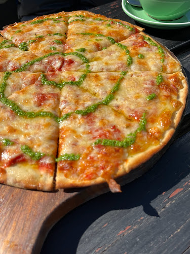 Comentarii opinii despre Pinot Junction -Lakeside Cafe