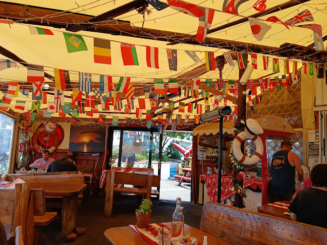 Manou's Waterfront Cafe & Restaurant - Hospitality and gastronomy