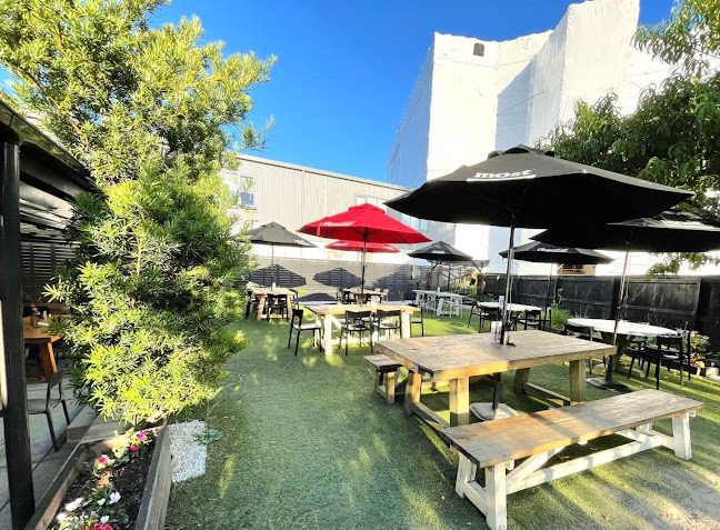 The Delicious Cafe and Catering - Hospitality and gastronomy