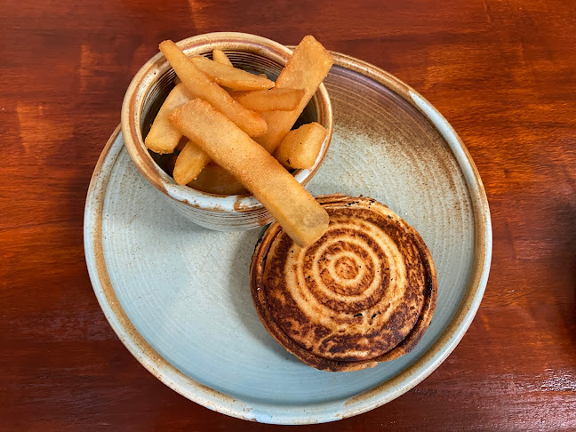 The Waterhole Cafe - Hospitality and gastronomy