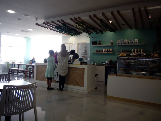 Comments and reviews of At 719