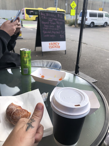 Comentarii opinii despre Fancy Tucker Lunch Bar