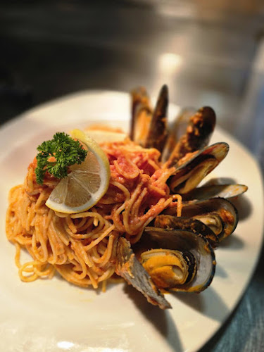 Opinii despre Adriana's Restaurant în Hamilton - Hospitality and gastronomy