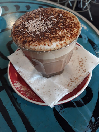 Deluxe Cafe Open Times