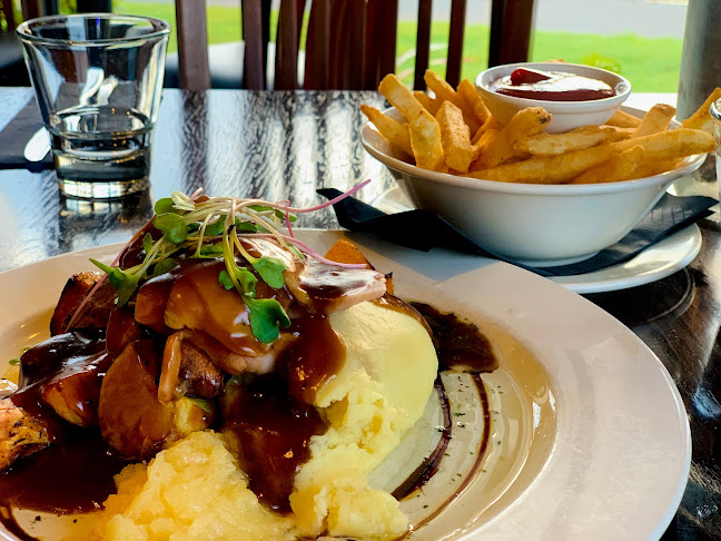 Southland Tavern - Hospitality and gastronomy