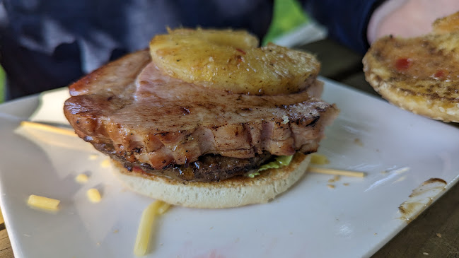 Opinii despre Tahuna Tavern în Tahuna - Hospitality and gastronomy