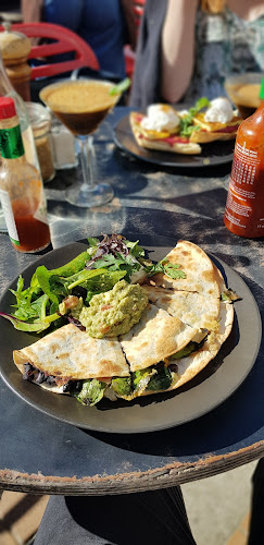 Comments and reviews of Beach Babylon